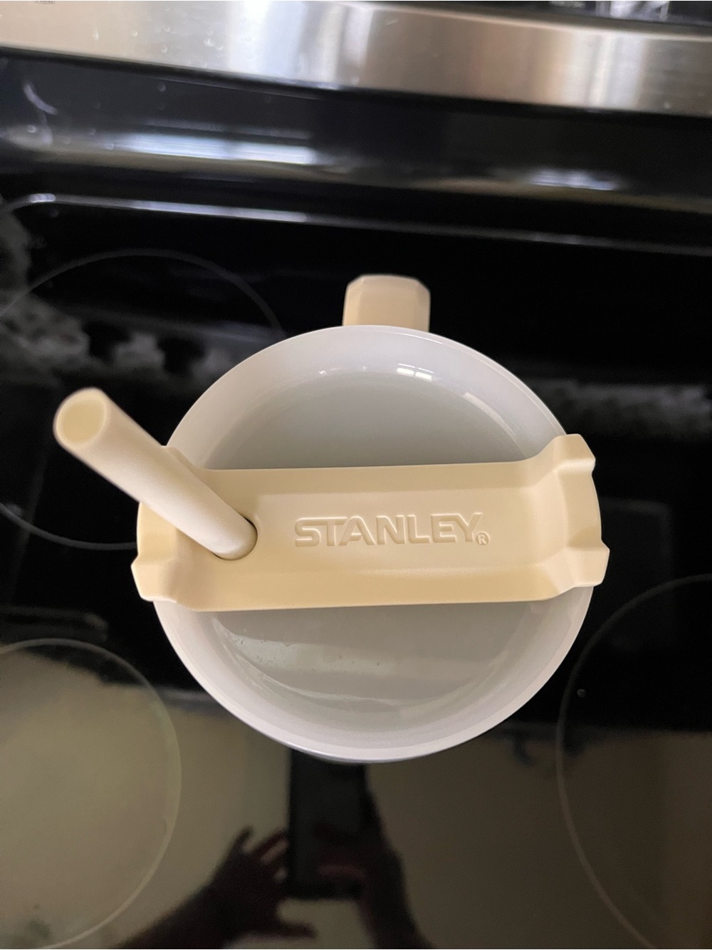 40 OZ Stanley Cream White Stainless Steel Travel Mug with Handle and Straw Lid - Picture 3 of 4